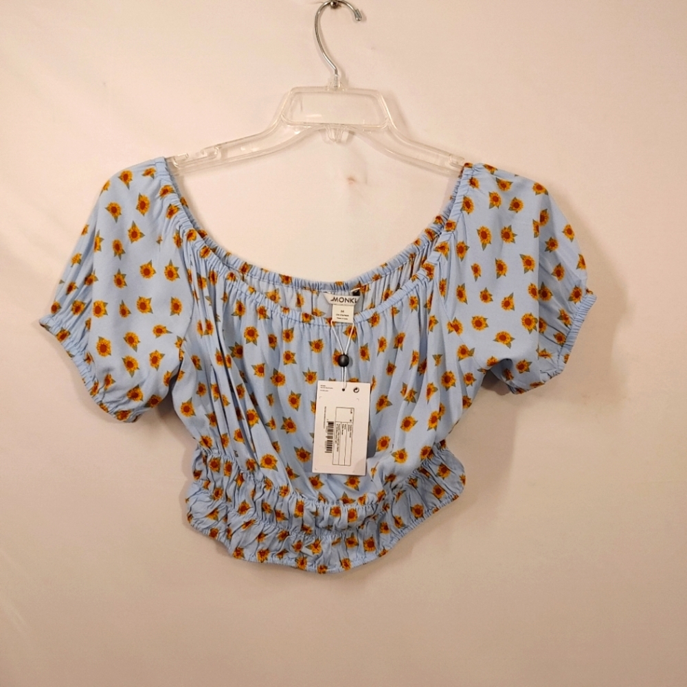 Monki - Light Blue - Sunflower Pattern - Short Sleeve Crop Top Size Medium NWT.